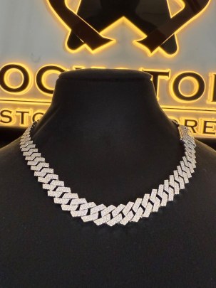 10mm Custom Lock Iced Out Square Cuban Chain For Men And Women