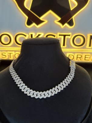 10mm Custom Lock Iced Out Square Cuban Chain For Men And Women 1