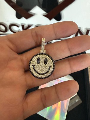 33mm Smiley Emoji Pendant With White And Black Diamonds 2
