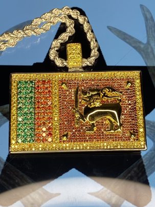 Sri Lanka's Flag Diamond Pendant 1